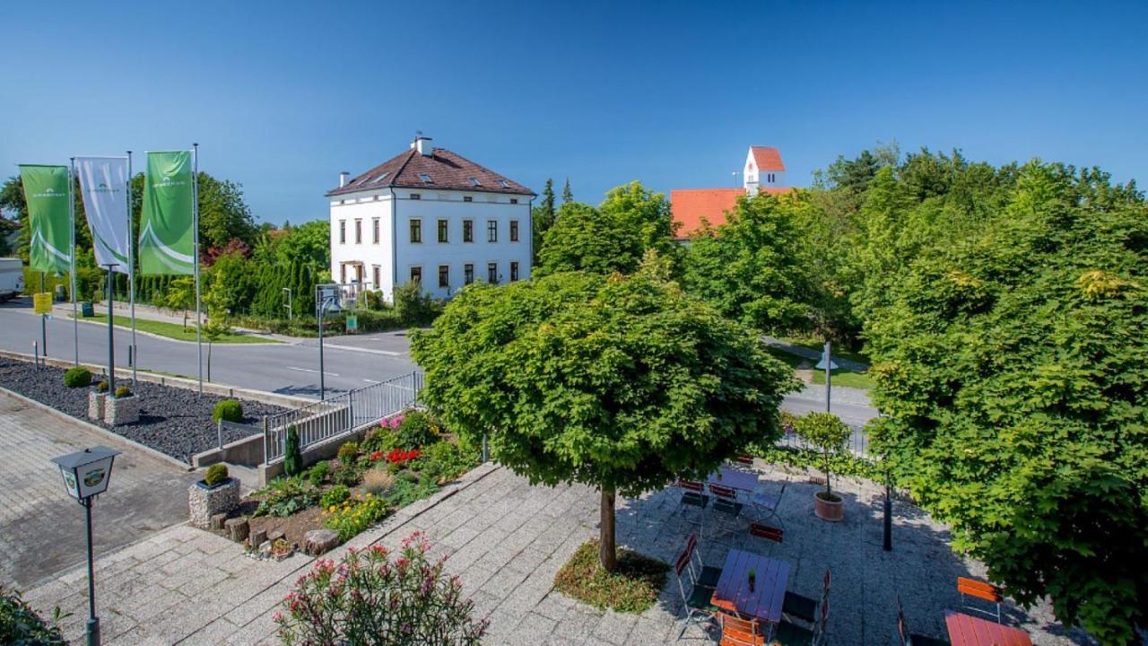 Hotel Parsberg Puchheim Exterior photo