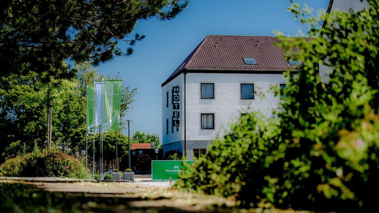 Hotel Parsberg Puchheim Exterior photo